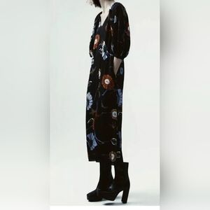 Zara volumous Dress size XS